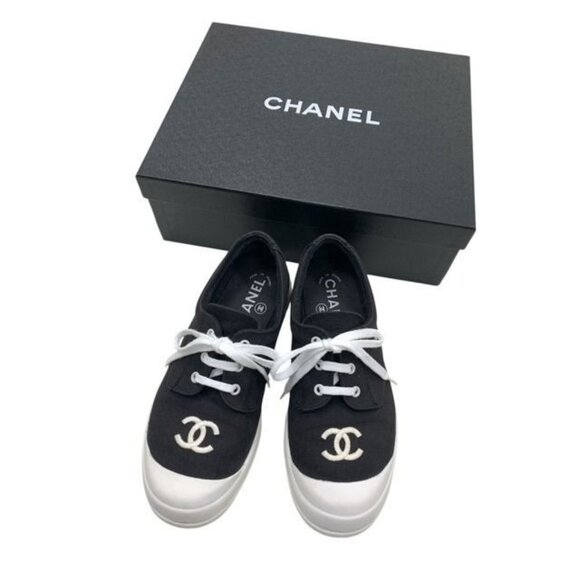 Authentic CHANEL CC Sneakers Black and White Coco Mark Bicolor Canvas Shoes 37 7 - Picture 2 of 8